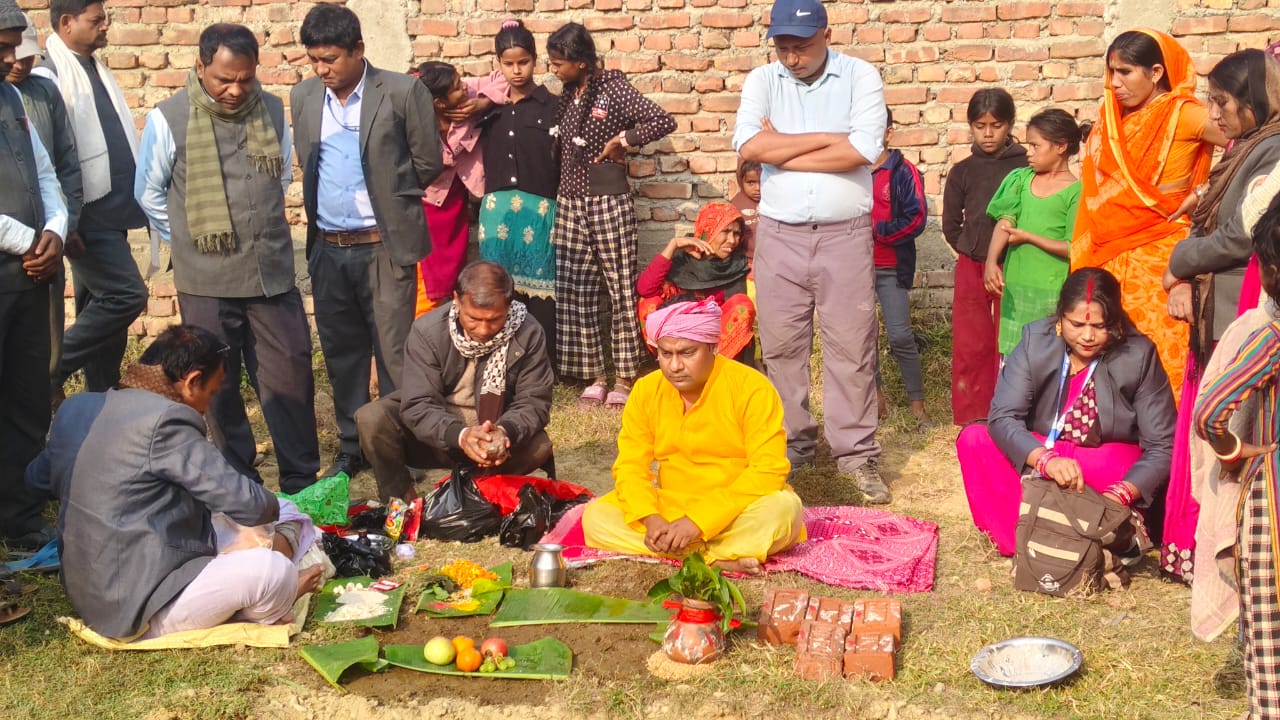 गौशाला–६ स्थित श्री मा.वि. भेडियाही फुलकाहामा ४ कोठे भवनकाे शिलान्यास