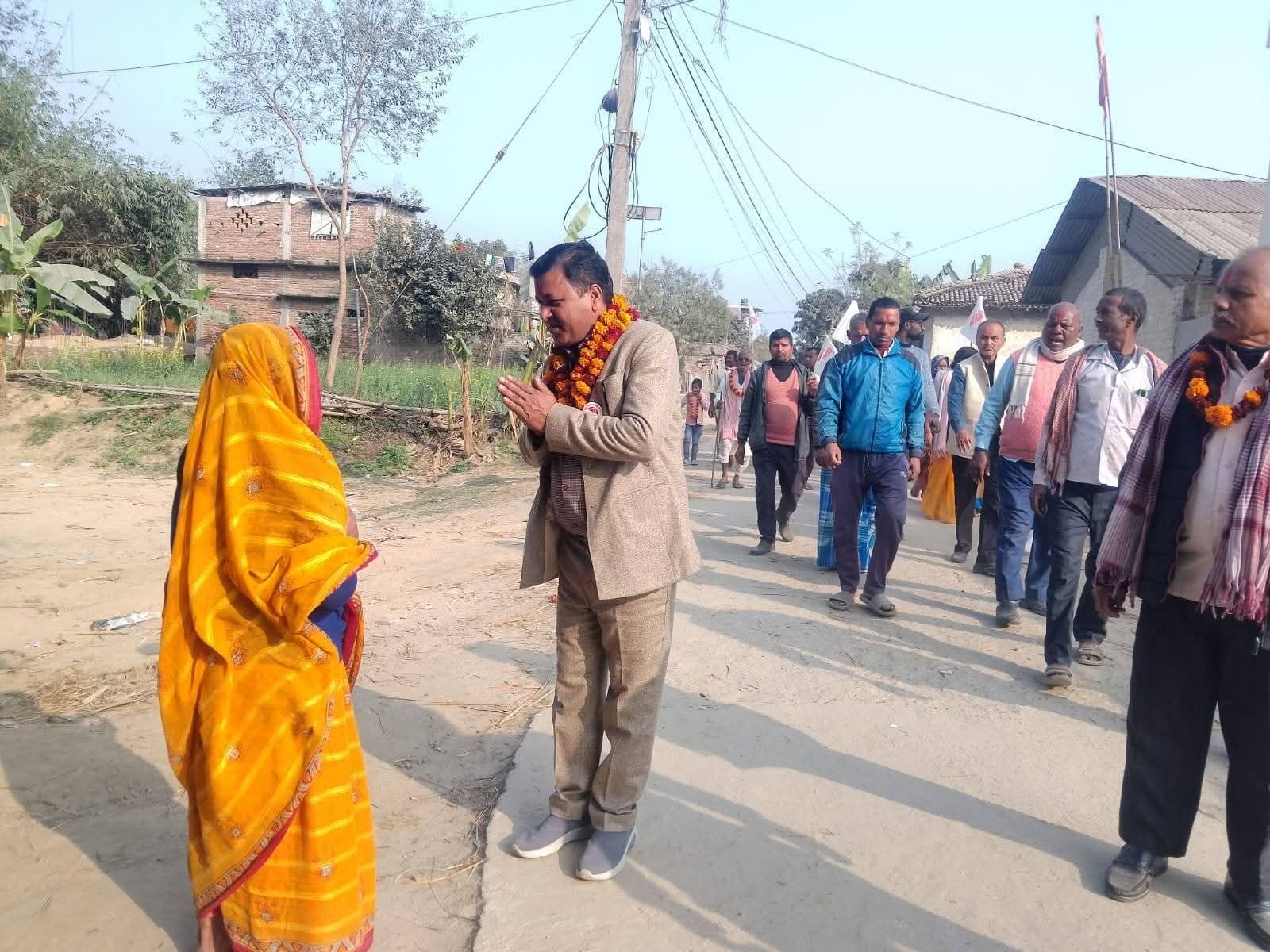 रौतहट क्षेत्र नं. २ मा जसपा नेपालका उम्मेदवार यादवले भेटघाट तिब्र