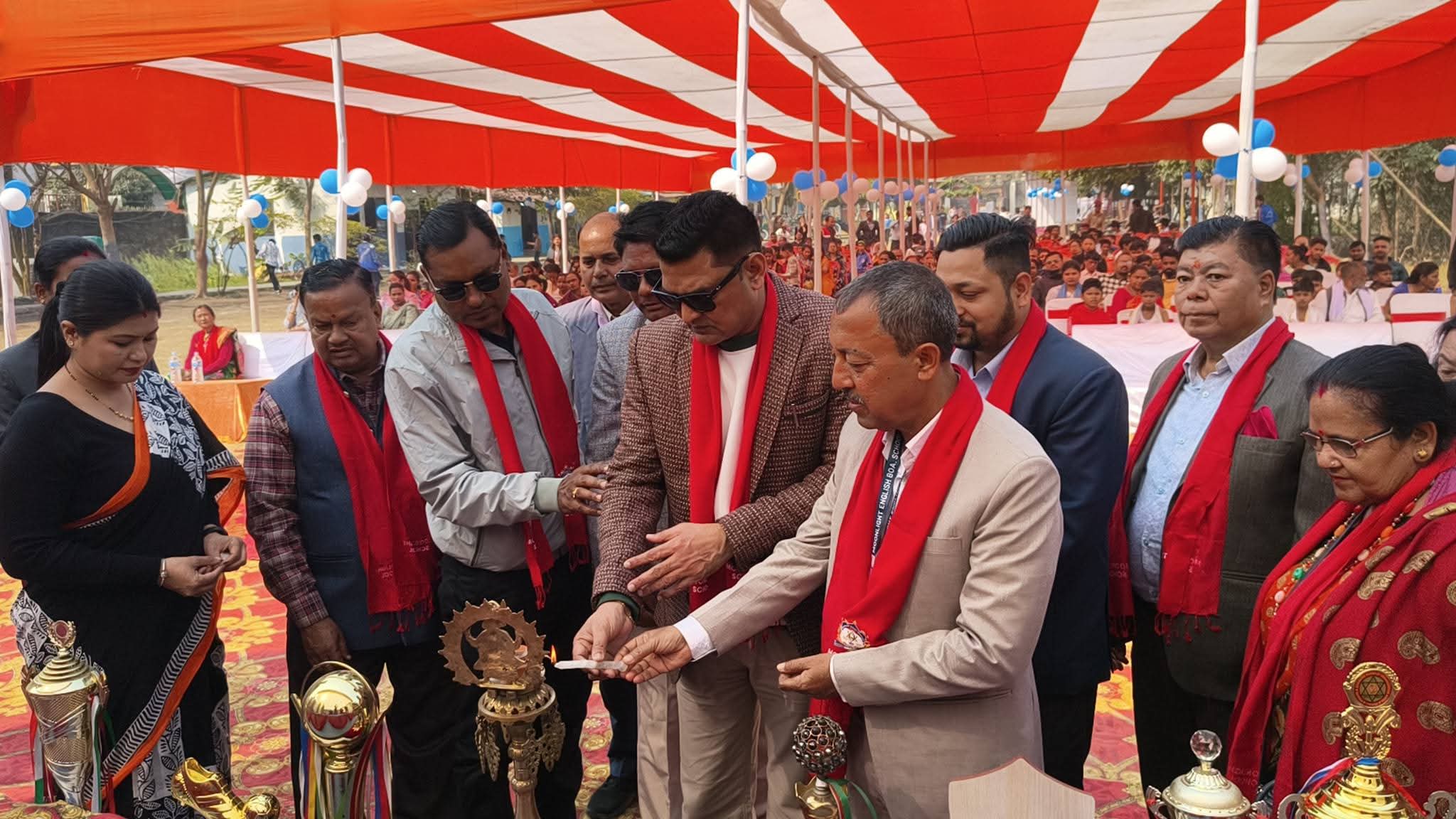 मुनलाइट स्कुल को ४५ औँ वार्षिकोत्सव भव्य रूपमा सम्पन्न, विद्यार्थीहरूद्वारा प्रमुख अतिथिको सिर्जनात्मक स्वागत