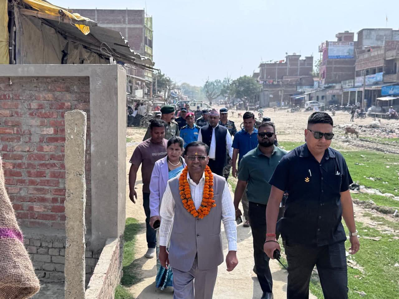 महोत्तरीको दशगजामा मन्त्री महतोद्वारा अनुगमन, शान्ति–सुरक्षाको अवस्थाबारे जानकारी