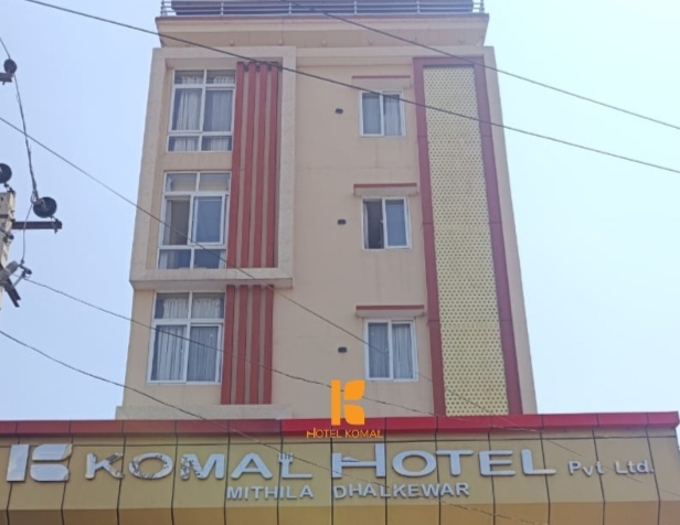 निषेधाज्ञा हुँदाहुँदै डोजर चलाउने प्रयास, कोमल होटेल विवाद चर्कियो