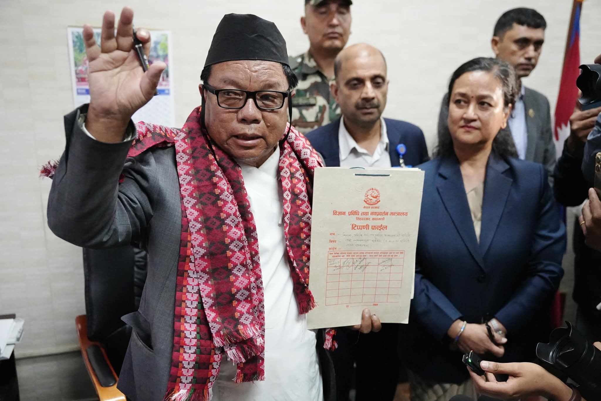 तिन वर्षमै आधार तयार गरेर जिम्मेवारी हस्तान्तरण गर्ने महावीर पुनको घोषणा